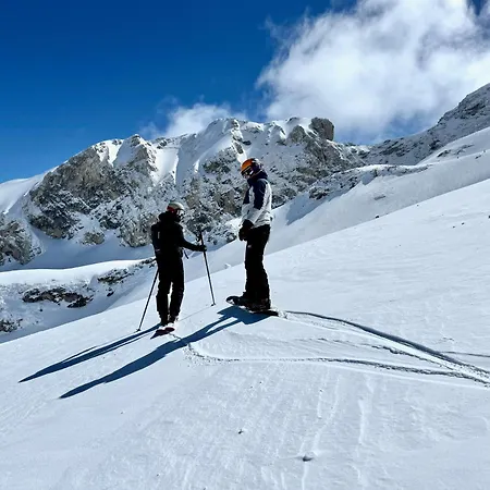 Pierra, Pied Des Pistes - Wifi Gratuit - 2 Parkings